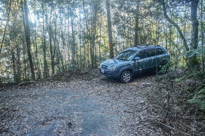 足鉾安山停車處