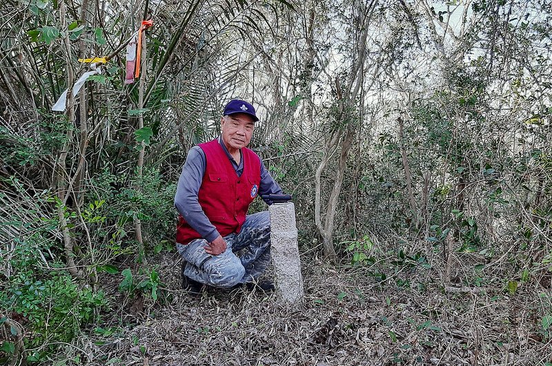 石壁下山山頂