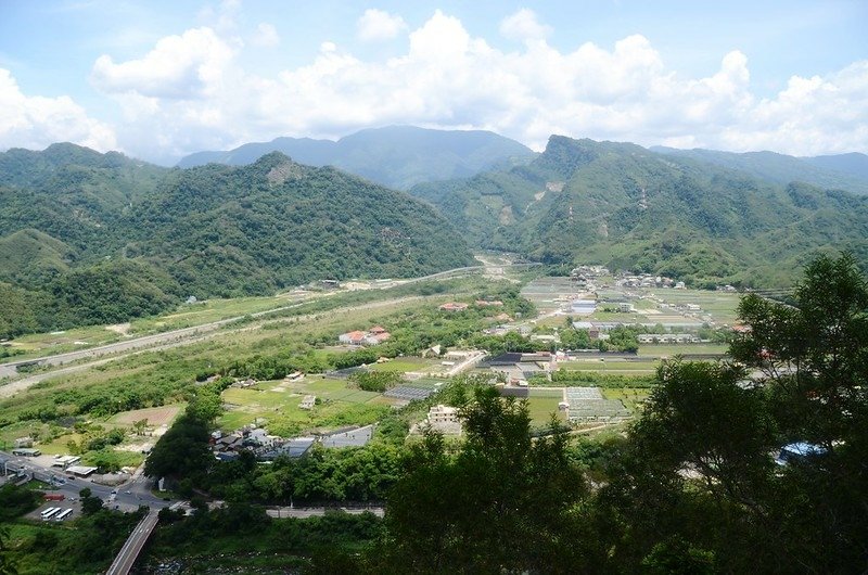 法雲寺東望群山