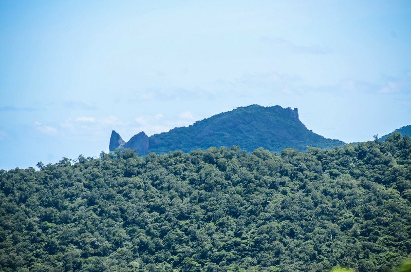 港口山西南眺望墾丁小尖石山