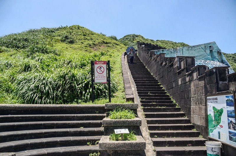 鼻頭角步道鼻頭國小步道口