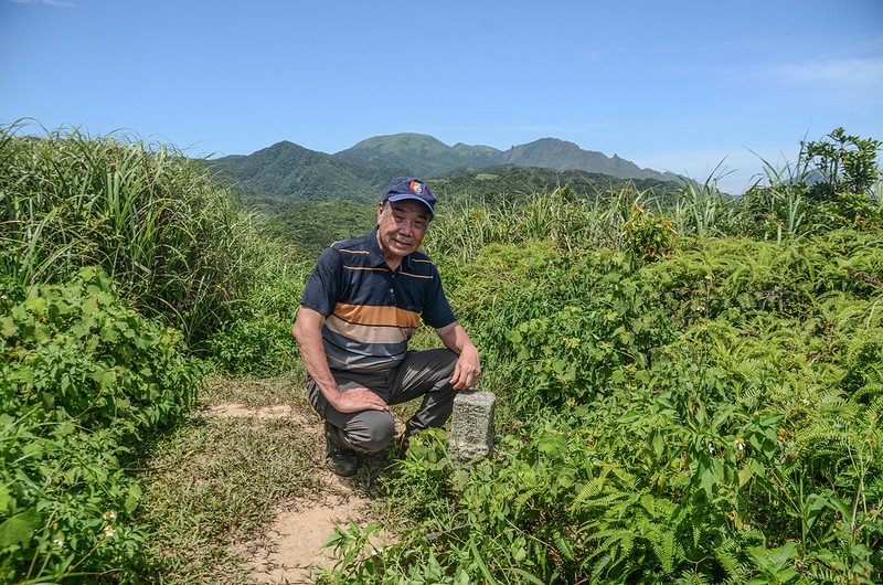 鼻頭山南峰山頂