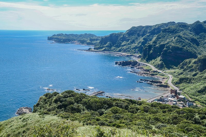 南子吝山東峰東邊俯瞰南雅海岸