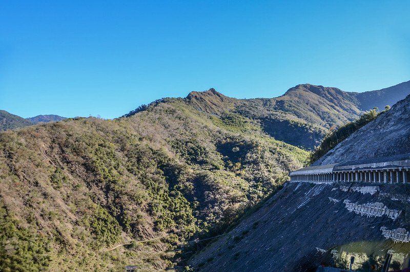 梅山明隧道口東北望馬馬宇頓山 (2)