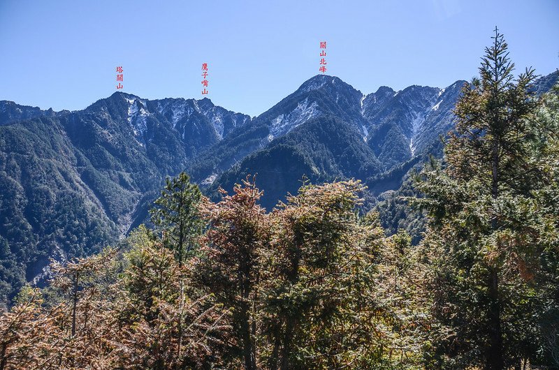 天池觀景台東南望塔關山稜線 1-1