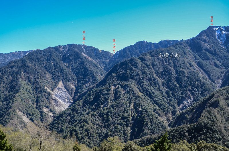 長青祠東望關山嶺山、塔關山 1-1