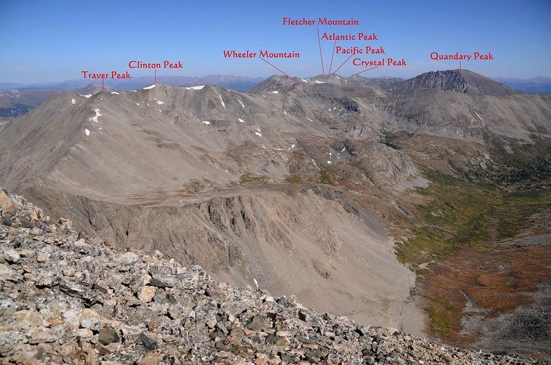 Looking north at mountains from Mount Democrat&apos;s summit_副本