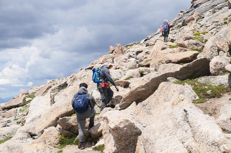 The final part of the trail travels along the south slope of Mount Evans&apos; west ridge (16)