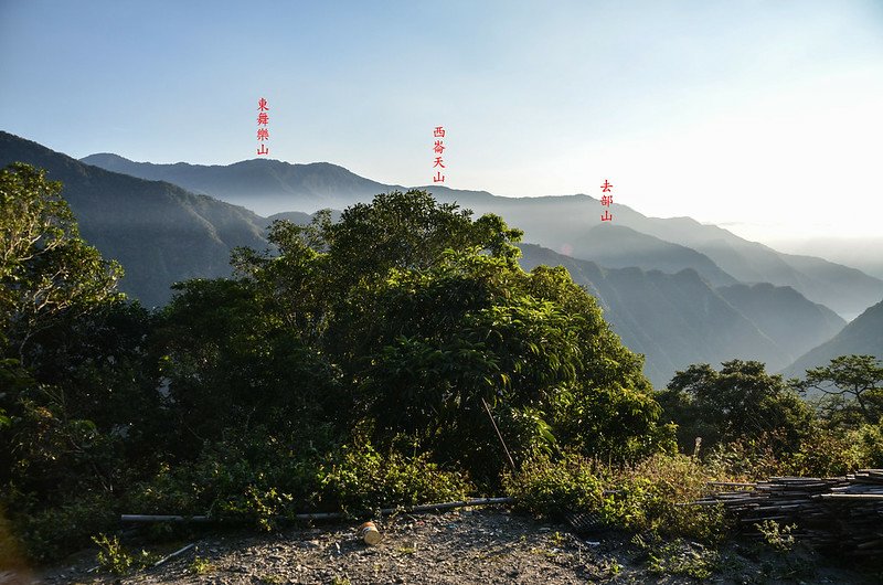 江坡古山工寮停車處東北眺群山 1-1