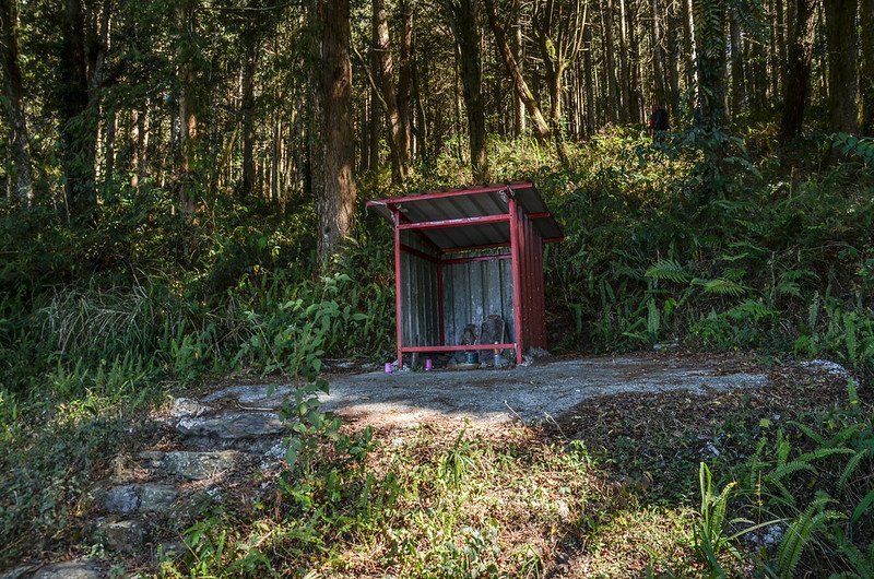 小關山林道17.7K小土地公廟