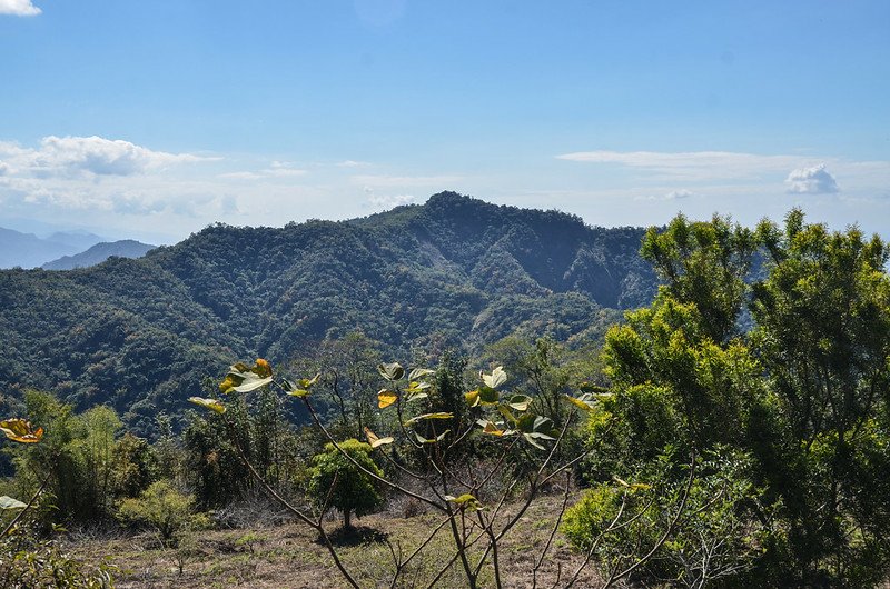 西廓亭山山頂南望南廓亭山