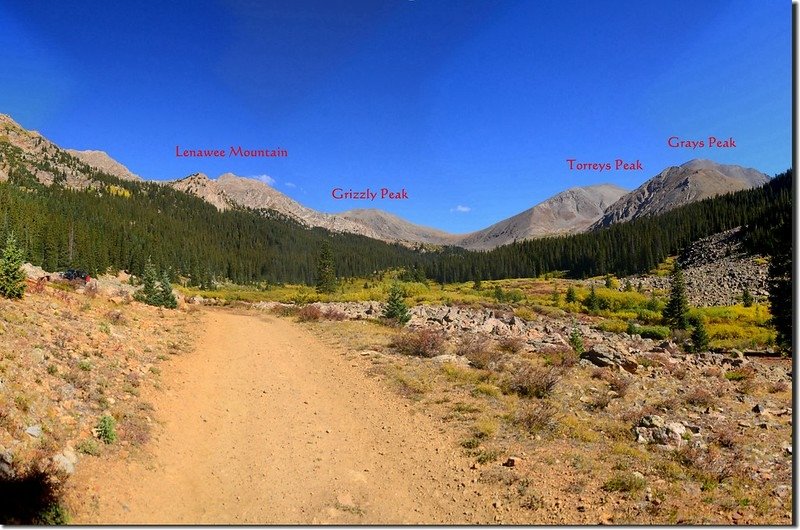 Looking north at mountains from Chihuahua Gulch Trail near 10,925 ft (3)