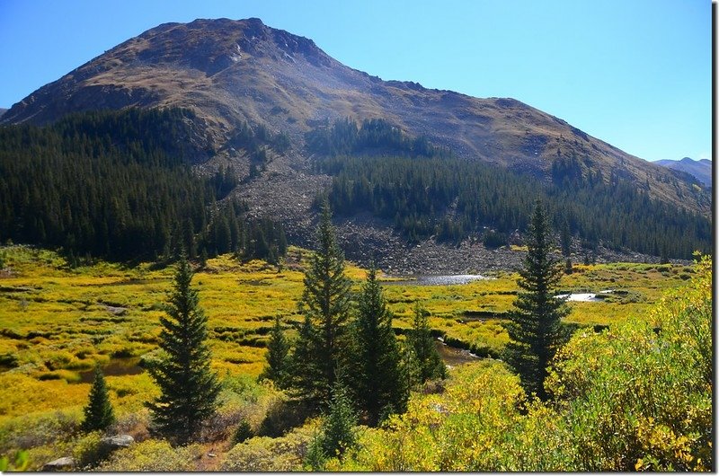 Looking down the valley from the trail near 10,984 ft (3)