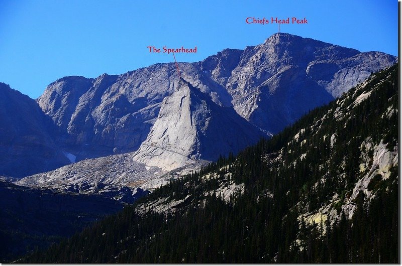 Looking south at Chiefs Head Peak &amp; The Spearhead from Mills Lake (2)