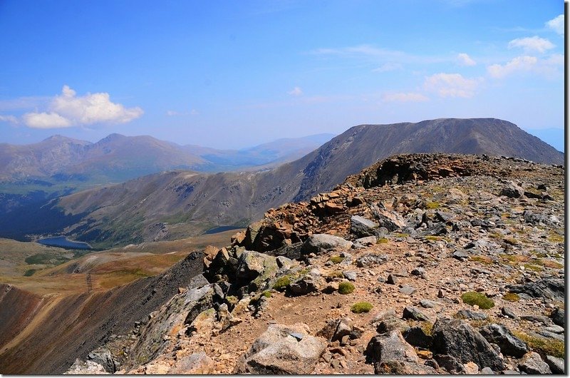 Looking southeast at Evans、Bierstadt &amp; Square Top from the summit of Argentine Peak