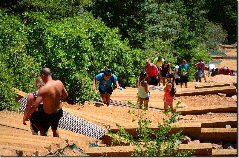 Hikers climbing up the Manitou Incline in Manitou Springs (1)