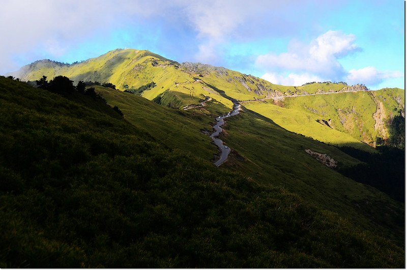 合歡山南峰北望合歡山主峰 2