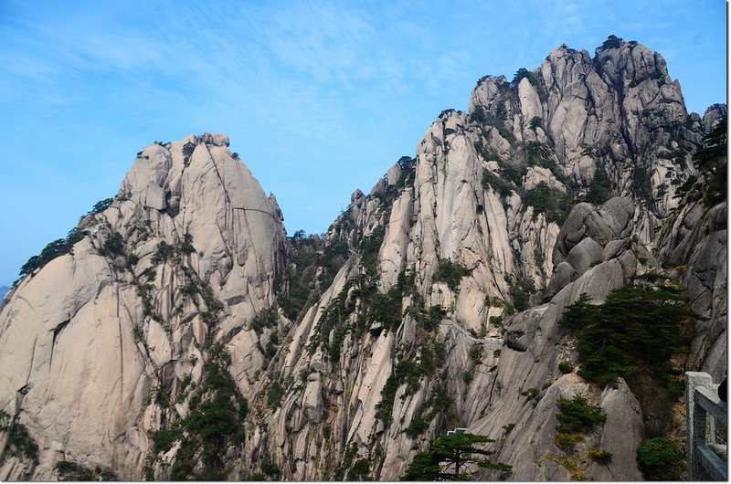 好漢坡望蓮花峰(R)與蓮蕊峰(L) 3