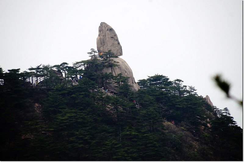 飛來石(仙桃峰) 1