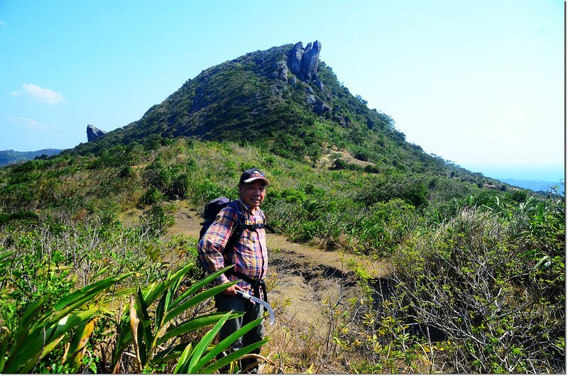 小尖石山北鞍南望小尖石山