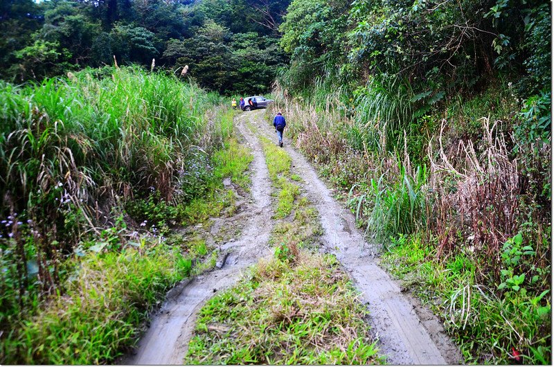 新港南溪山產道 1