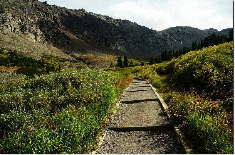 The Grays Peak trail is in great condition and easy to follow 2