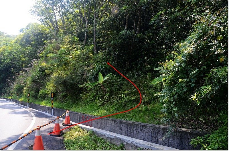 耆路巴林山東峰登山口