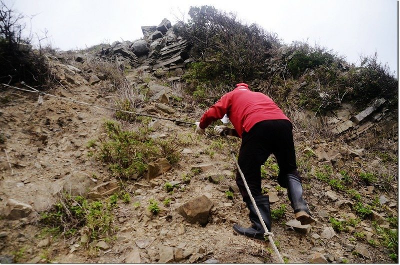 虎頭山登山途中崩塌地形 1