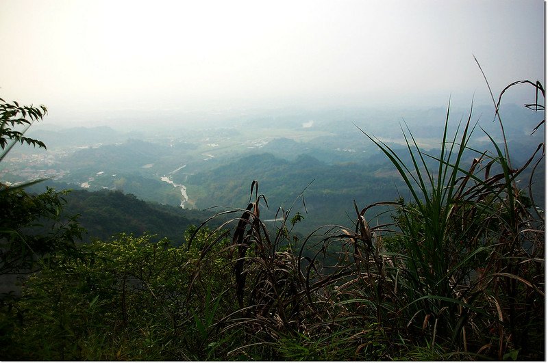 鏡壁山山頂俯瞰白河水庫