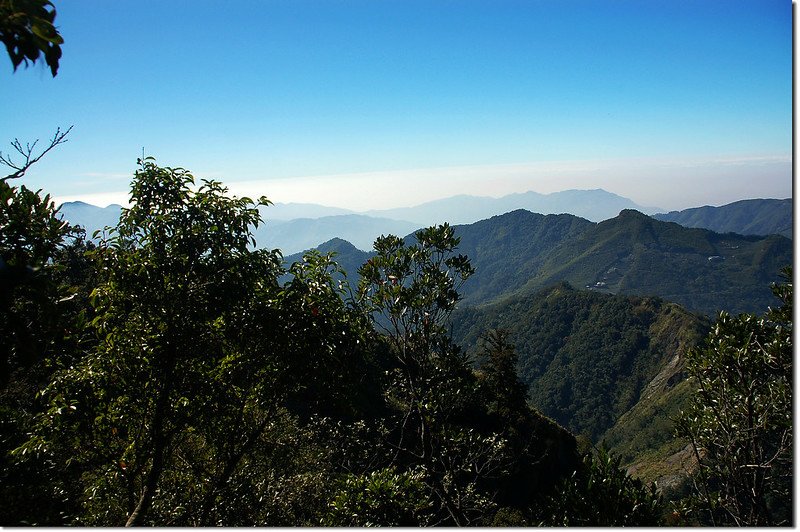 獅子頭山山頂西南面展望 1