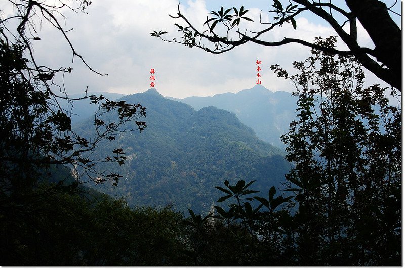 朗吾呂山東南眺知本主山 1-1