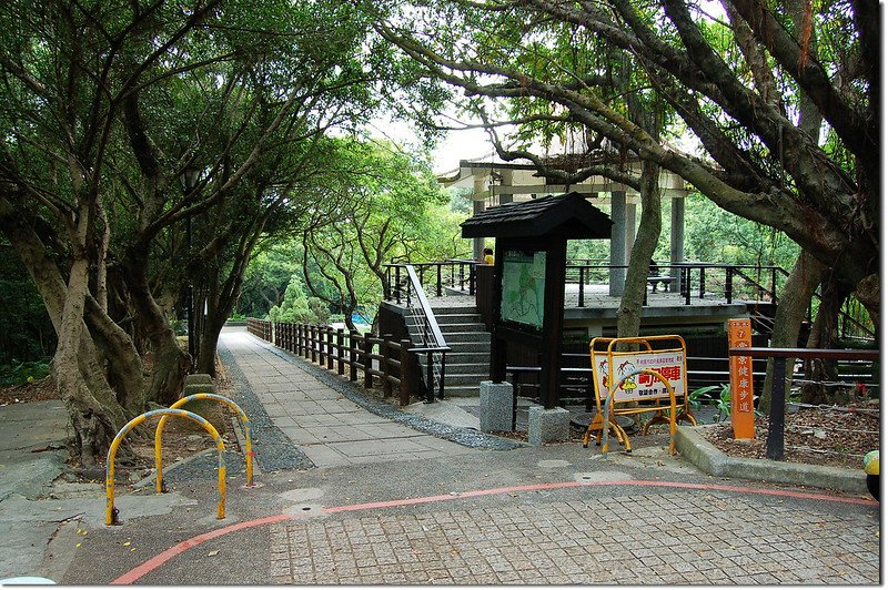 虎頭山南南峰登山口