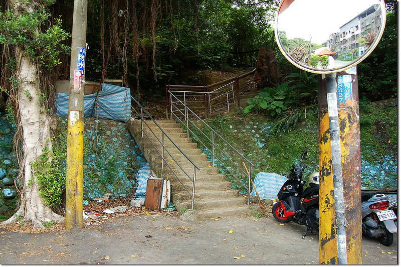 山子頂山登山口