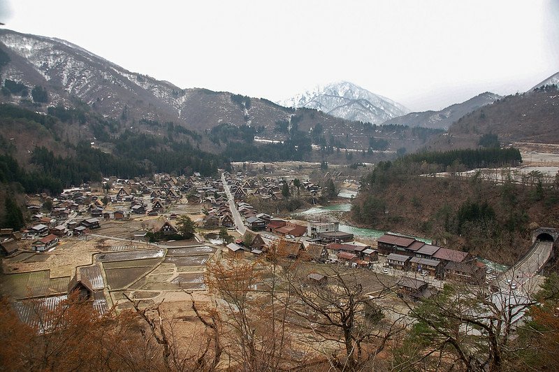 俯瞰白川鄉合掌造聚落 (2)