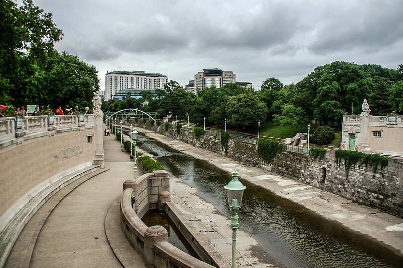 The Wienfluss in the Stadtpark 2