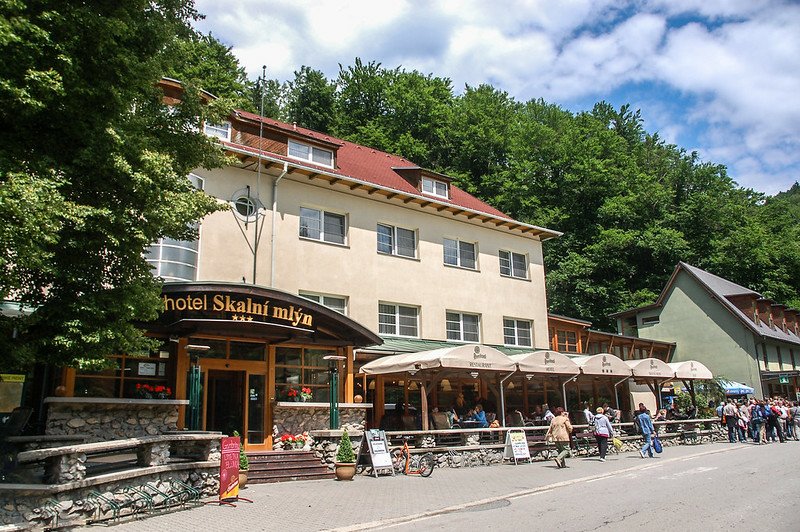 Rocky Mill Hotel 1