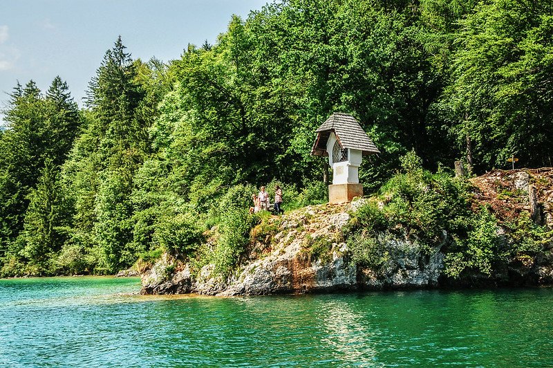 Hochzeitskreuz am Wolfgangsee (Wedding Cross on Lake Wolfgang)