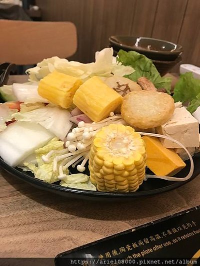 「台北美食」-聚北海道鍋物-忠孝SOGO店-大安區-台北市／