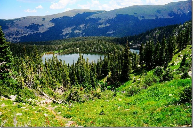 Overlook middle Crater Lakes from upper lakes 1