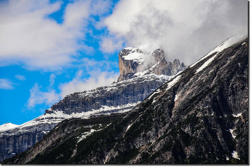 Mount Fryatt from picnic area along Icefield Parkway