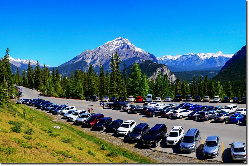 Northern view of the mountains from Banff Gondola parking lot