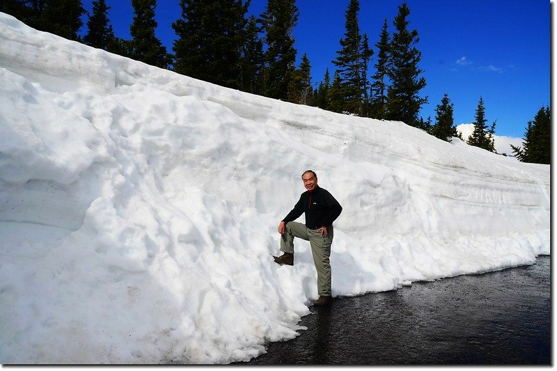 Snow wall along Trail Ridge Road 3