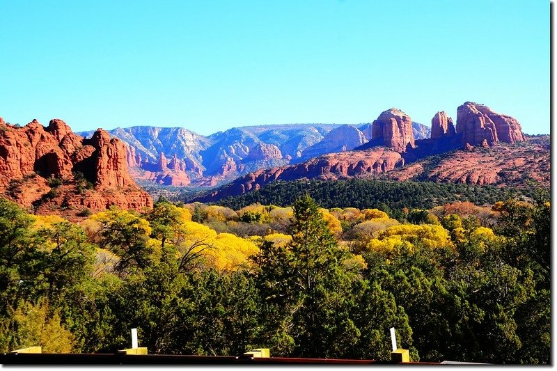 The Cathedral Rock from  the Red Rock Loop Road  (17)