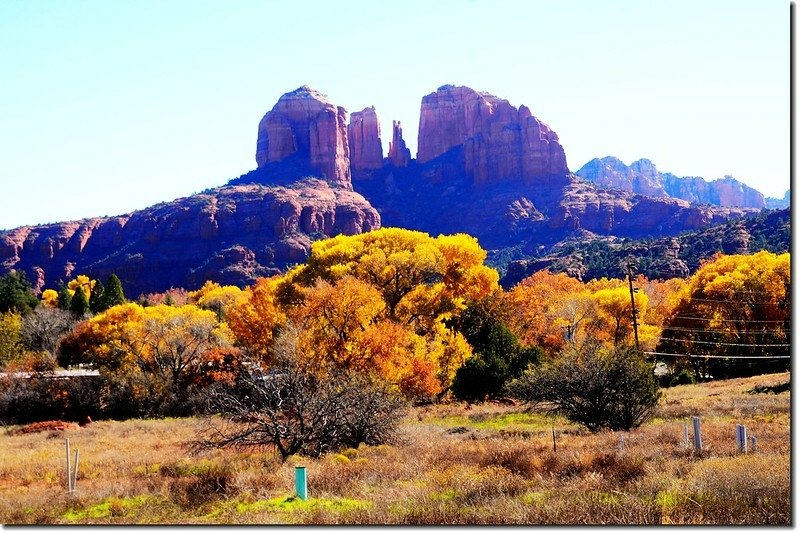 The Cathedral Rock from  the Red Rock Loop Road  (13)