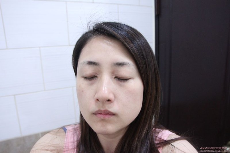 LOVEYOURSKIN17.JPG