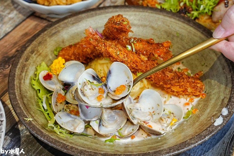 瑰覓Gui Mi：台中逢甲義大利麵燉飯，浮誇擺盤大份量，自家