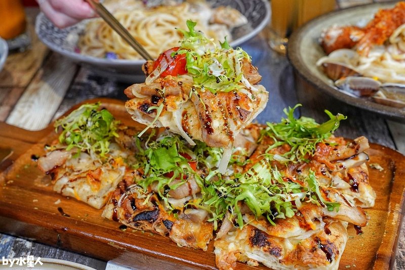 瑰覓Gui Mi：台中逢甲義大利麵燉飯，浮誇擺盤大份量，自家