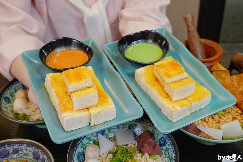 阿瑞ma泰國55船面：台中一中新開幕泰式船麵，道地船麵一碗5