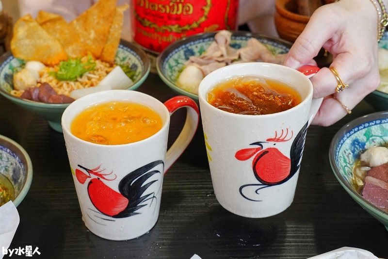 阿瑞ma泰國55船面：台中一中新開幕泰式船麵，道地船麵一碗5