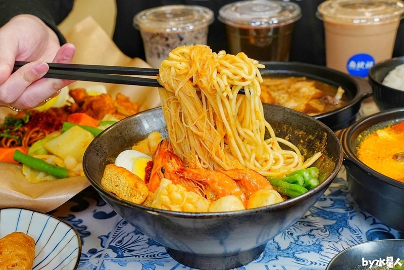 麻坡郎南洋風味小館｜台中馬來西亞料理推薦，百元平價吃到大馬道
